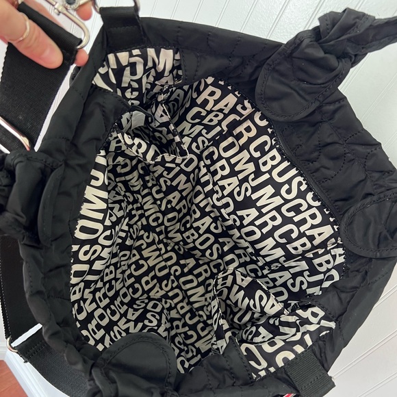 Large Full-Zip Marc Jacob’s Diaper Bag - Picture 6 of 14